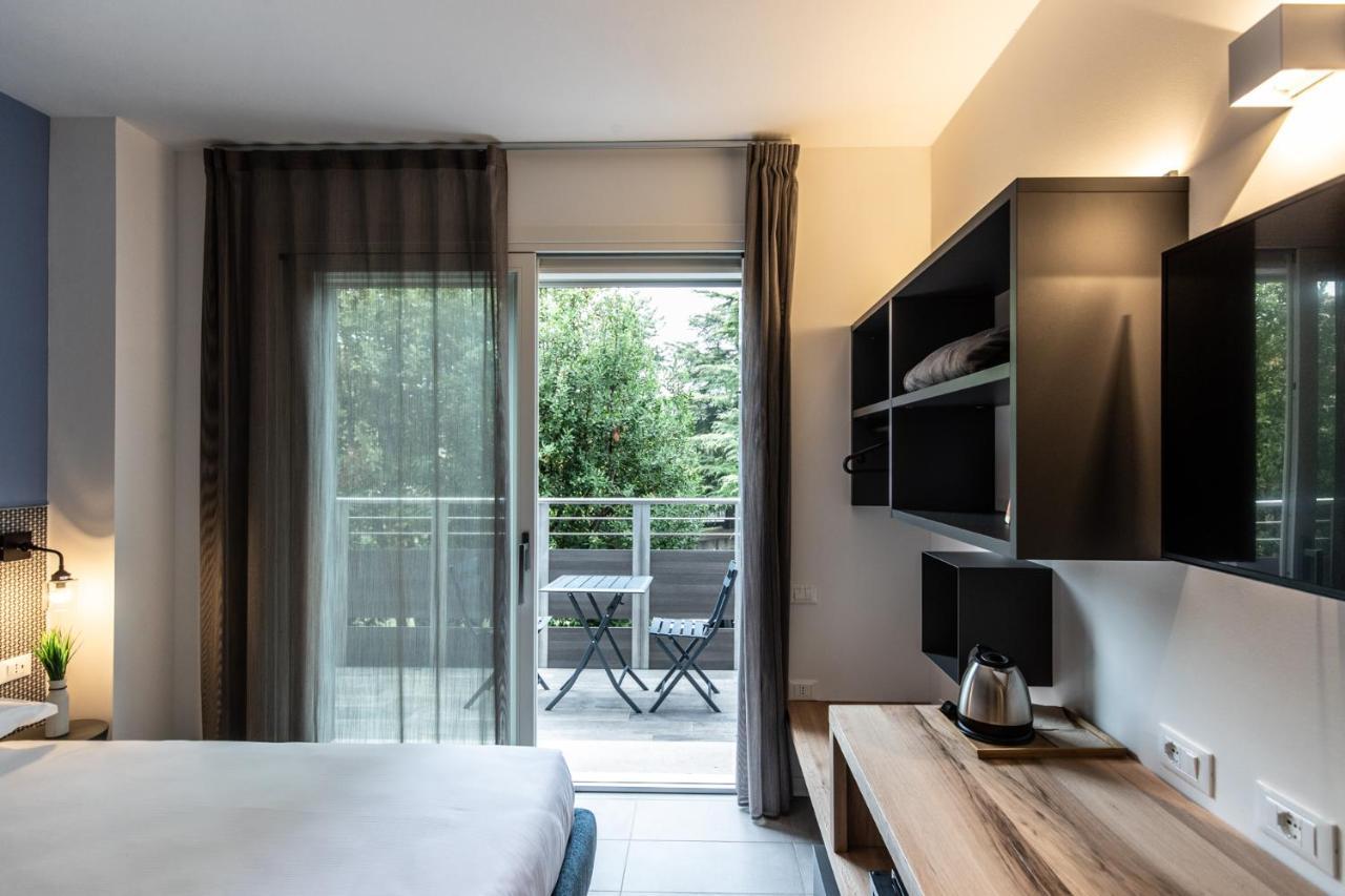 פסקיארה דל גארדה Sei Garda Apartments מראה חיצוני תמונה